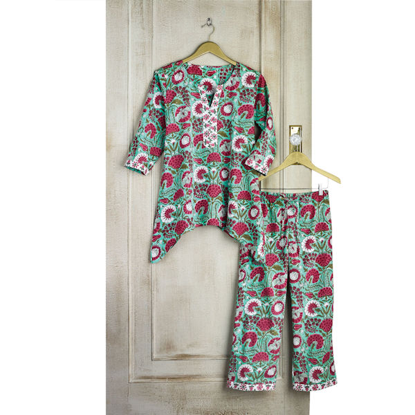 Red and White Flower Pajama Set - 3/4 Sleeves