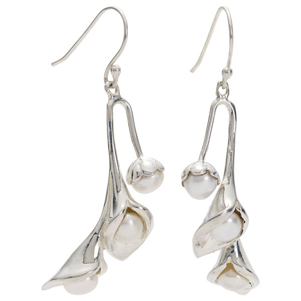 Pearl Calla Lily Jewelry: Earrings