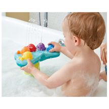 Alternate image for Musical Whale Fountain Bath Toy